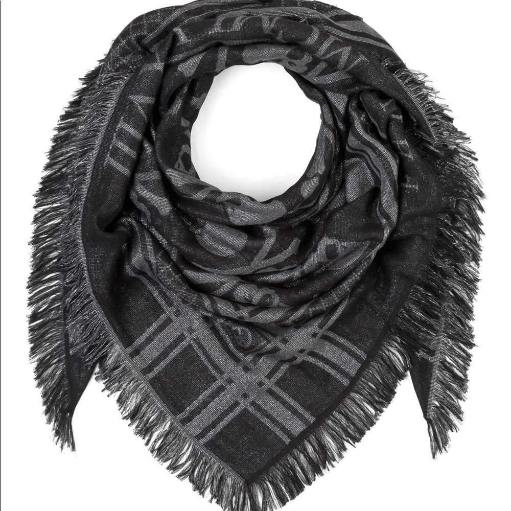 Philip Plein Square Iceberg Scarf 🧣